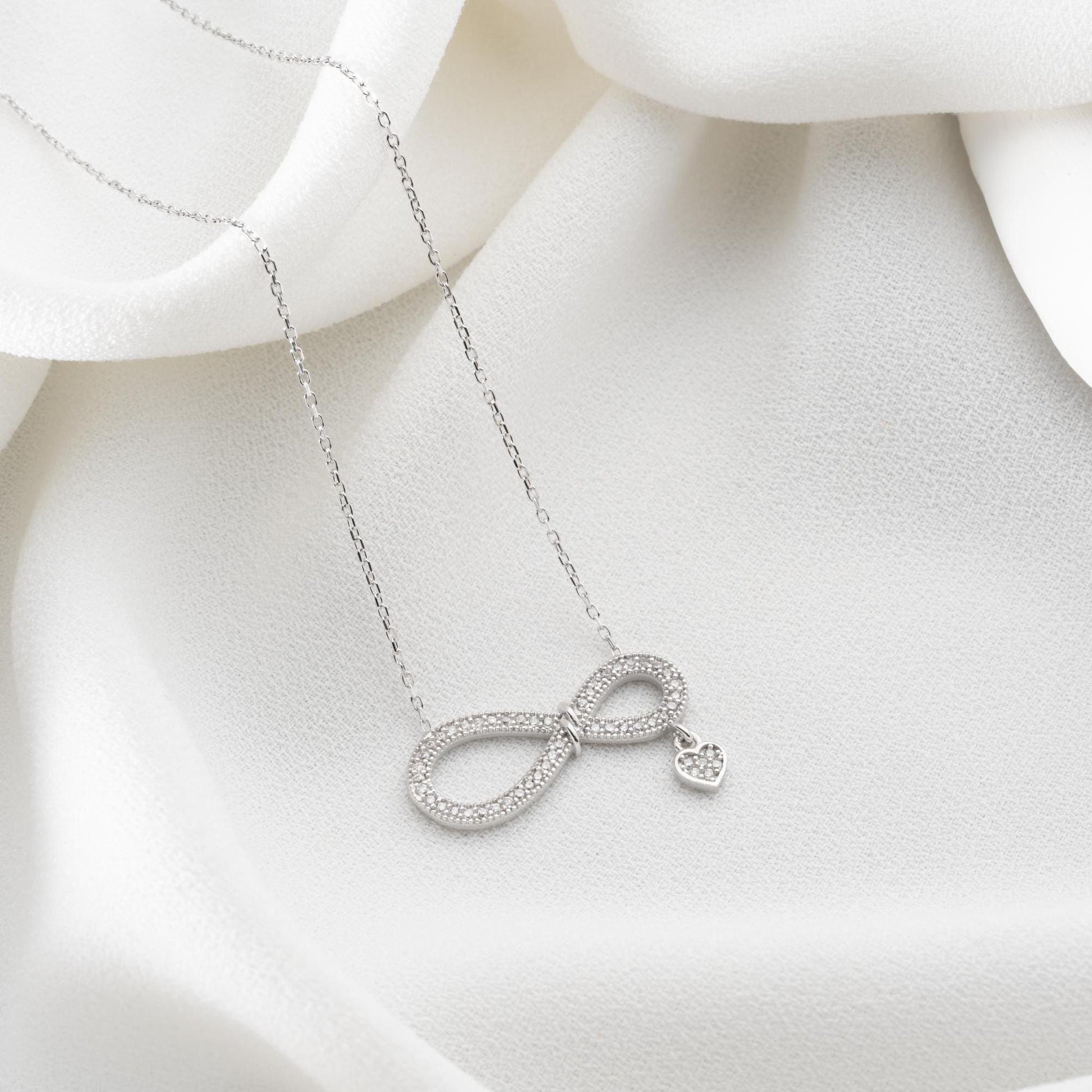 Infinity Necklace with Heart Charm • 925 Sterling Silver & Gold Plated • Dainty Pendant for Women • Elegant Symbolic Jewelry • Gift for Her